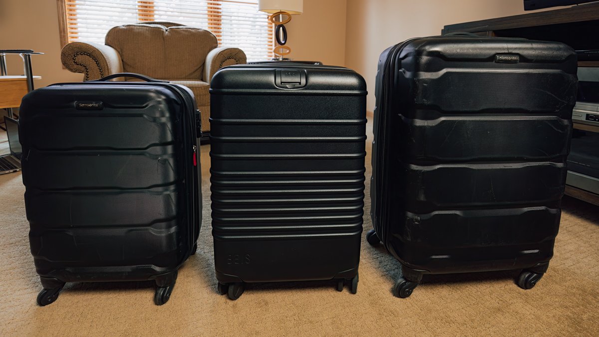 Beis Luggage Sizer Challenge: Personal item or Carry on? 