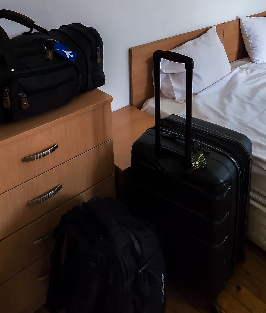Beis Luggage Sizer Challenge: Personal item or Carry on? 