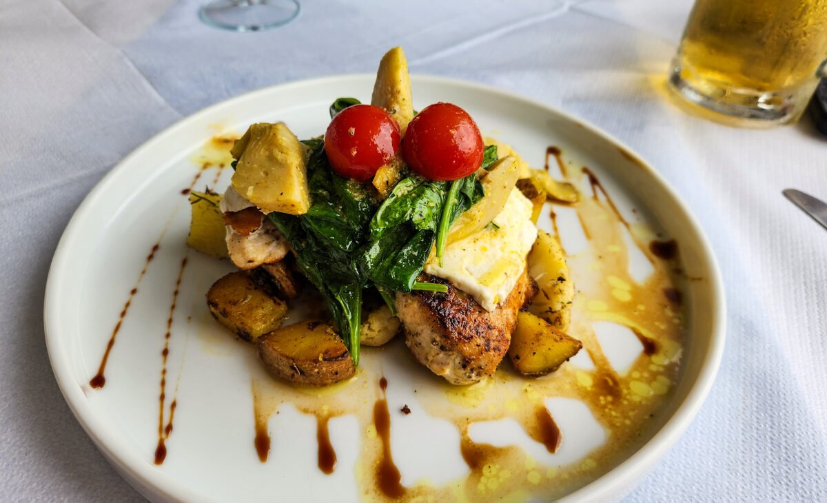 A close shot of a fancy plate of chicken in Saranda, Albania